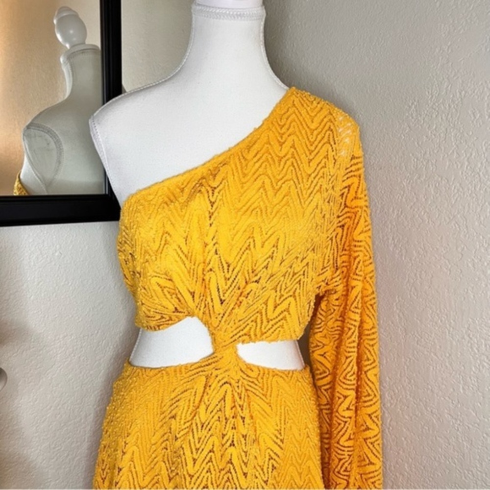 RAMY BROOK Henrietta Dress Yellow Textured Size Large NWT Cutout Flare Sleeve - Picture 2 of 12